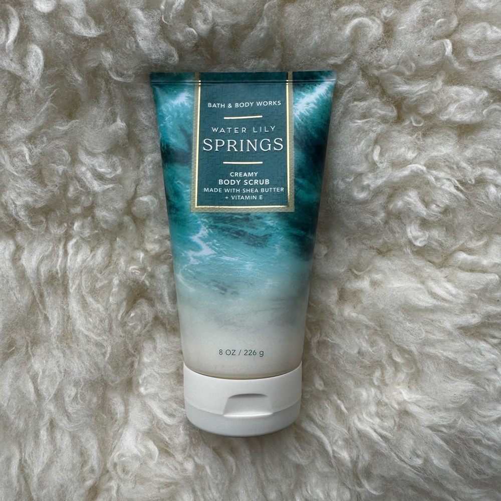 New Bath & Body Works Water Lily Springs Creamy Body Scrub